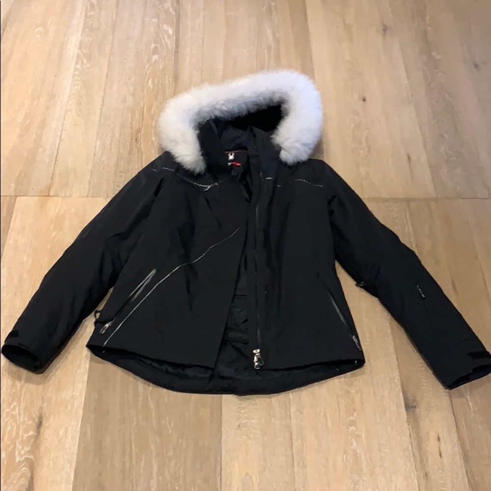 Black, fuzzy hood ski jacket
